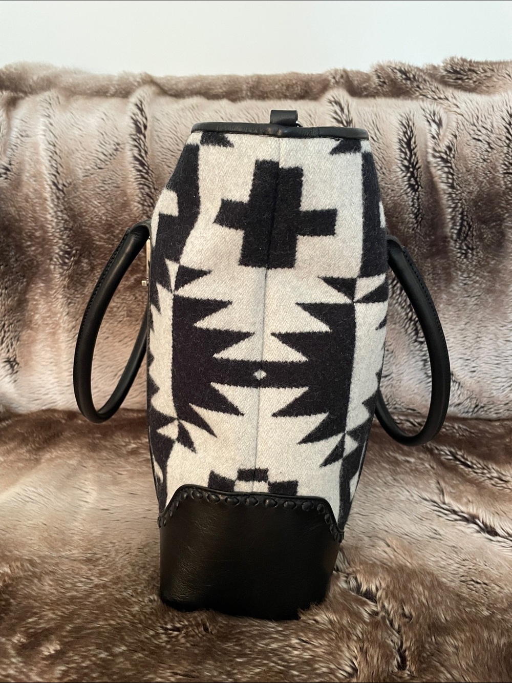 LUCCHESE X PENDLETON SPIDER ROCK TOTE - Picture 6 of 15